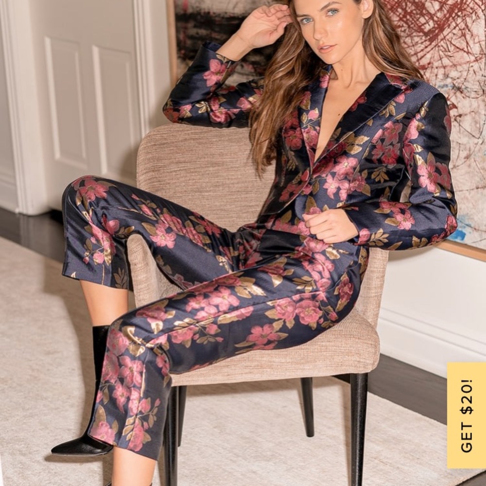 NEW Lulus floral suit Bloom Boldly Jacquard (pants and blazer) size S Never worn